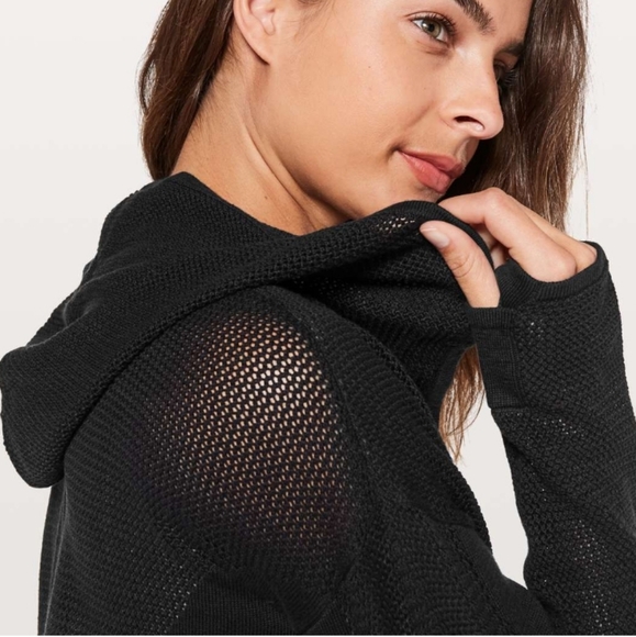 Lululemon Still Movement Wrap In Black - Picture 3 of 7